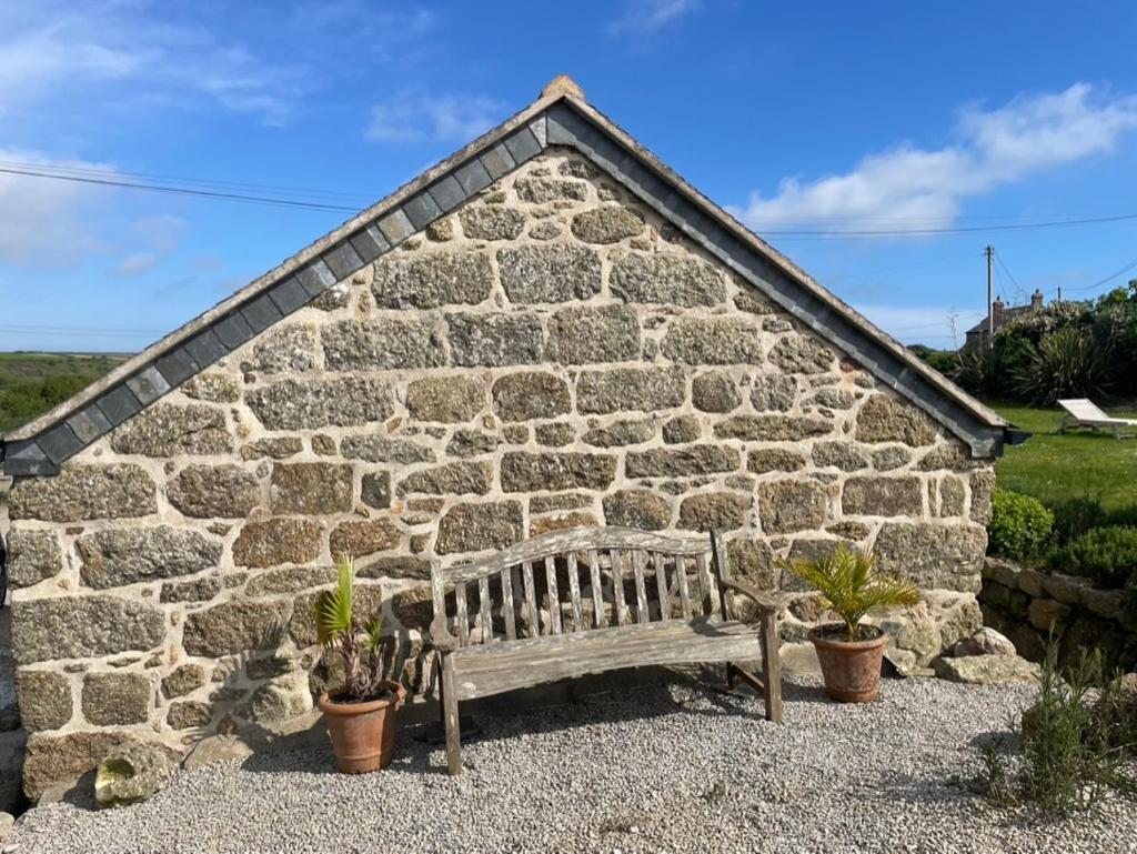 Trengothal Barn Apartment Porthcurno Exterior foto