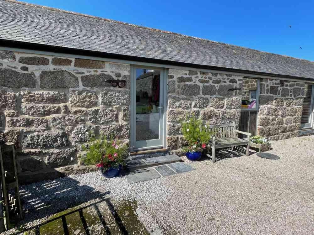 Trengothal Barn Apartment Porthcurno Exterior foto
